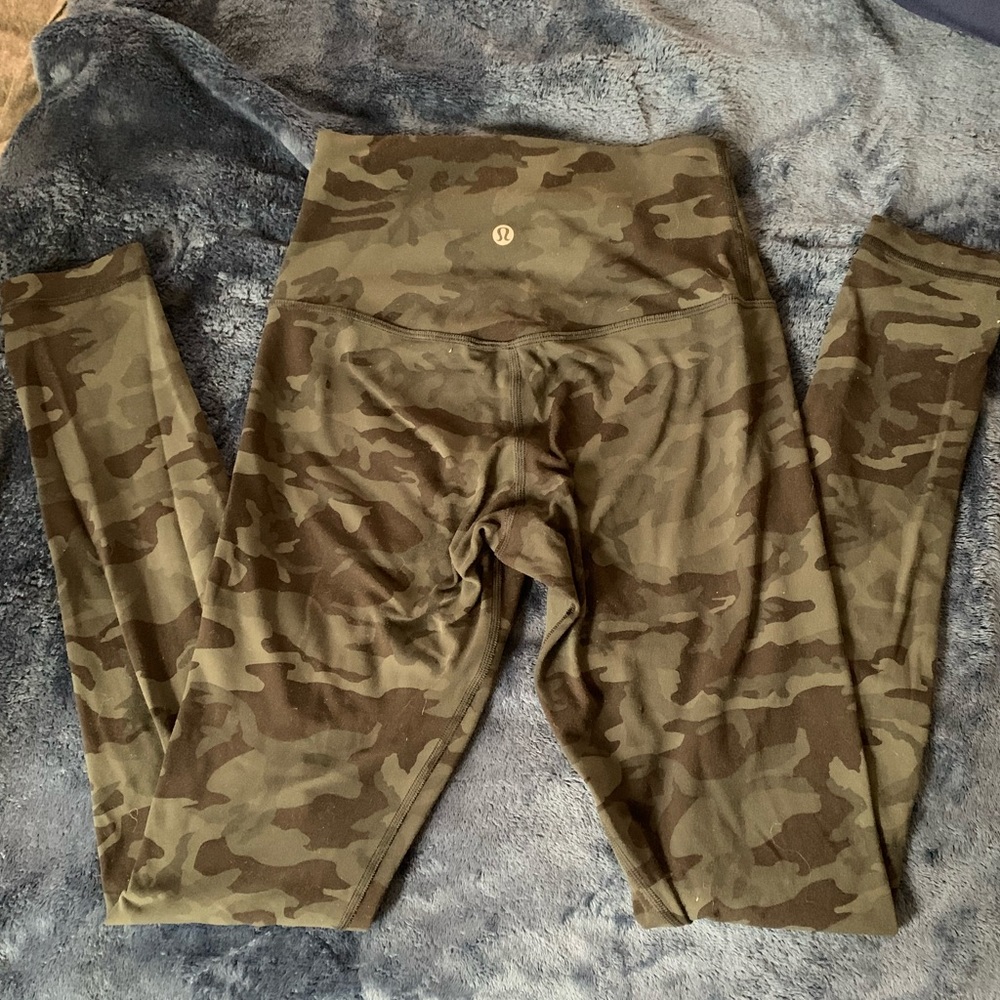 Lulu lemon camo align pant